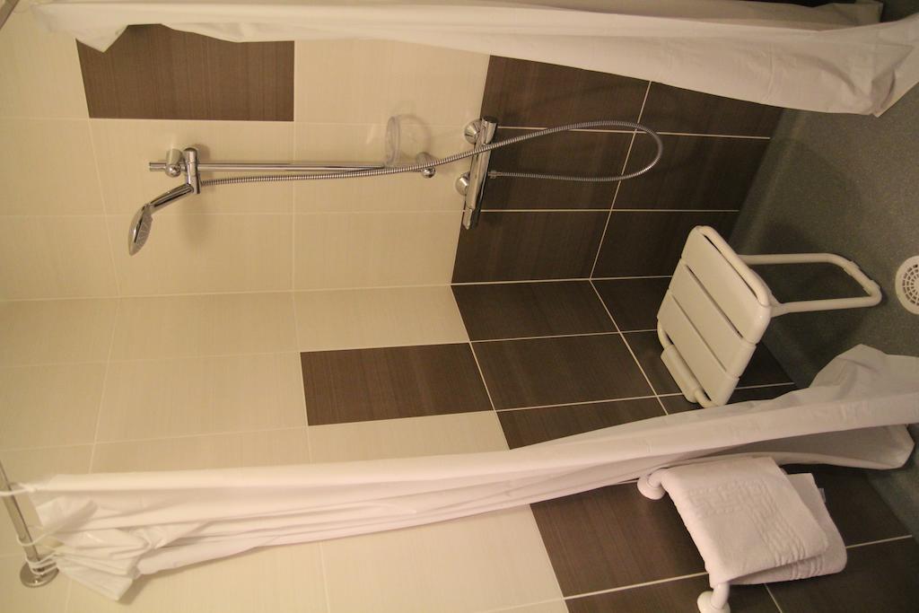 La Madeleine Hotel Saint-Benoît-sur-Loire Szoba fotó