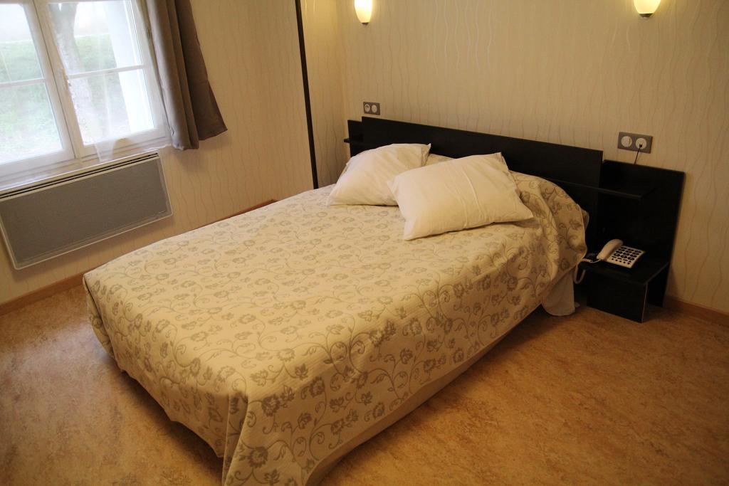La Madeleine Hotel Saint-Benoît-sur-Loire Szoba fotó