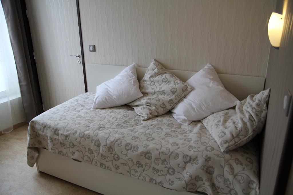 La Madeleine Hotel Saint-Benoît-sur-Loire Szoba fotó